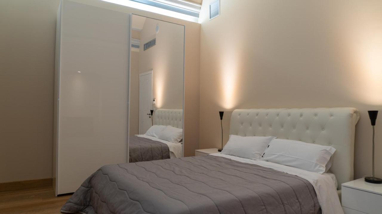 Duca Di Sarro Le Suites Catania Luaran gambar